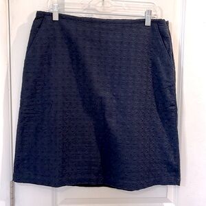 L.L. Bean Favorite Fit Cotton Eyelet Pencil Mini Skirt Sz 12 Navy